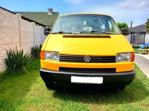 VOLKSWAGEN TRANSPORTER T4 2.4 (9 személyes ) 70B 1F5 9 12 évig 1 kézben!! 1.5 év műszaki! Ki van lakatolva!! ÜZEMBIZTOS!