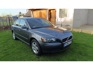 VOLVO S40 1.6