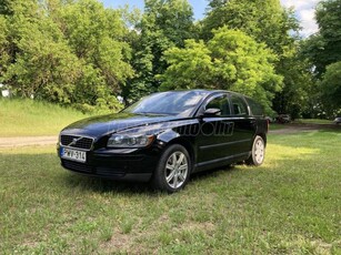 VOLVO V50 1.6 Kinetic