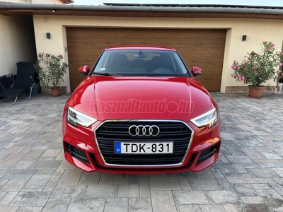 AUDI A3 Limousine 1.6 TDI Sport S-LINE/VIRTUAL COCKPIT/MATRIX LED/NAVI/CARPLAY!