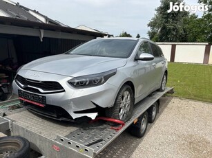 KIA CEE'D Ceed SW 1.5 T-GDI Silver DCT