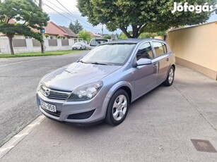 Opel Astra H 1.6 Enjoy