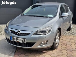 Opel Astra J 1.4 Cosmo Nagyon Szép Félbőr COSMO...