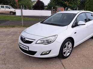 Opel Astra J 1.4 Sport Foglalózva!