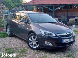 Opel Astra J 1.7 CDTI Cosmo