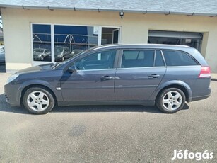 Opel Vectra Caravan 1.8 Elegance Vezetett szerv...