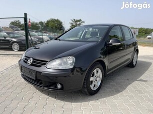 Volkswagen Golf V 1.9 TDi Comfortline Szkönyv.2...