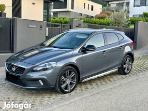 Volvo V40 Cross Country 2.0 D [D4] Kinetic 177...