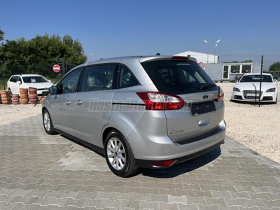 FORD C-MAX 1.5 TDCi DPF Titanium 2Kulcs.Navi.Radar.ÜLfűt.Tempomat