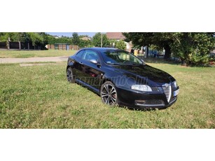 ALFA ROMEO GT 1.9 JTD 16V Distinctive Bőr Navi Bose 18 kerék Teljesen rozsda mentes