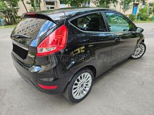 FORD FIESTA 1.4 Titanium TÖRÉSMENTES. DIGIT.KLÍMA. ÜLÉSFŰTÉS