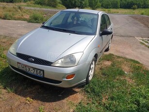 FORD FOCUS 1.4 Ambiente