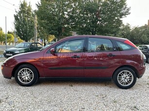 FORD FOCUS 1.6 Ghia