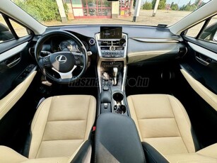 LEXUS NX 300h Executive Plus Safety CVT Magyar sérülésmentes AWD