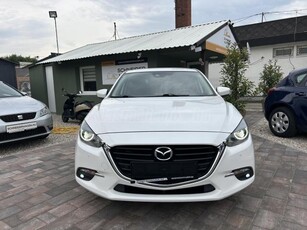 MAZDA 3 Sport 2.0 Revolution Top NAVI.ÜLÉSFŰTÉS.ELSŐ-HÁTSÓ TOLATÓ RADAR