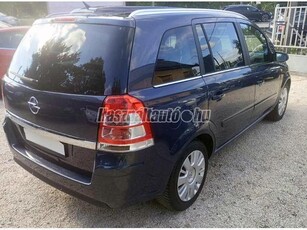 OPEL ZAFIRA B 2.2 Cosmo Panoráma tető! Vez.szerv.könyv!