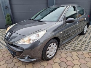 PEUGEOT 206+ 1.1 Urban EURO5 5 AJTÓS. SZÉP ÉS ESZTÉTIKUS SZAVATOLT KM-FUTÁSSAL