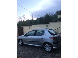 PEUGEOT 206 1.4 HDi X-Design