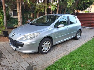 PEUGEOT 307 1.4 D-Sign