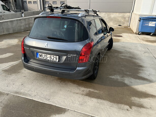 PEUGEOT 308 SW 1.6 e-HDi Active+ (7 személyes )