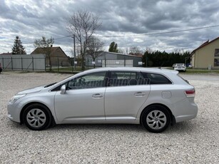 TOYOTA AVENSIS Wagon 2.0 D-4D 172 E KM