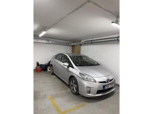 TOYOTA PRIUS 1.8 HSD Sol NAVI (Automata)