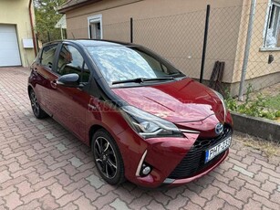 TOYOTA YARIS 1.5 VVT-i Hybrid Selection Smart Red e-CVT