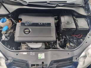 VOLKSWAGEN GOLF-V