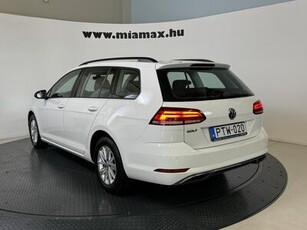 VOLKSWAGEN GOLF-V