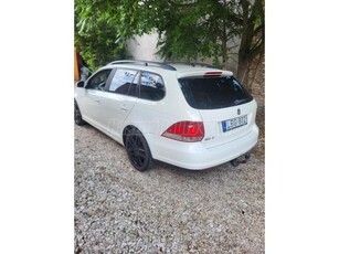 VOLKSWAGEN GOLF V Variant 1.6 Comfortline