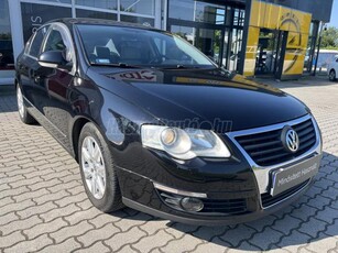 VOLKSWAGEN PASSAT 2.0 PD TDI Highline Magyarországi!