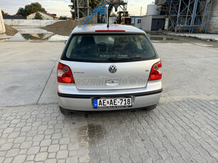 VOLKSWAGEN POLO IV 1.4 75 16V Automata