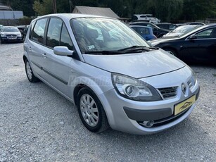 RENAULT SCENIC Grand Scénic 1.6 16V Dynamique