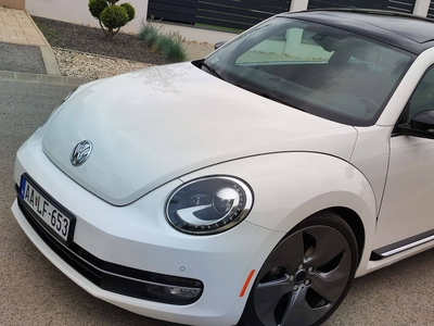 Volkswagen NEW Beetle