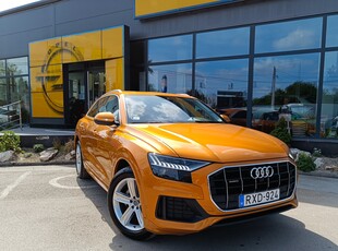 Eladó Audi Q8