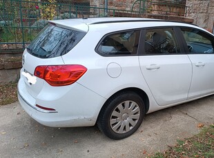 Eladó Opel Astra J