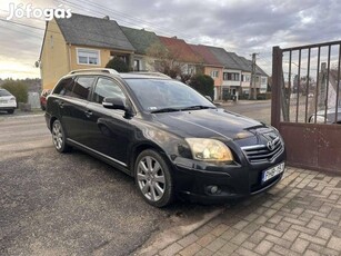 Toyota Avensis 2.0 D-4D Xenon