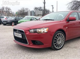 Mitsubishi Lancer Sportback 1.8 Invite Aigner S...