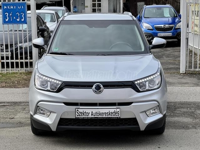 SSANGYONG TIVOLI 1.6 e-XGI DLX 97.973KM!VÉGIG VEZETETT SZERVÍZKÖNYV!TOLATÓKAMERA.VONÓHOROG.TEMPOMAT!