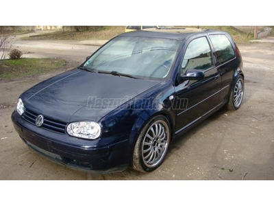 VOLKSWAGEN GOLF IV 2.3 V5 Highline