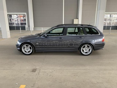 BMW 3-AS SOROZAT 330i Touring Individual. Manual