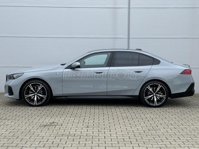 BMW 520d xDrive (Automata) / MAGYARORSZÁGI / PANOTETŐ / HARMAN-KARDON / NYÍLT LÍZING / TARTÓSBÉRLET /