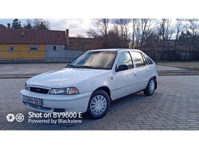 DAEWOO NEXIA 1.5i GL