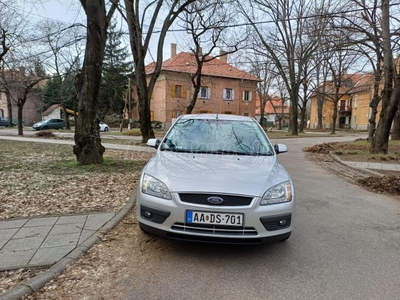 FORD FOCUS 1.4 Trend