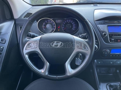 HYUNDAI IX 35 ix35 1.6 Comfort 2WD / Mo-i!/ Vezérlés cserélve!/ Új kuplung!/ Gyári fény!/ 4xÜlésfűtés!