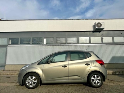 KIA VENGA 1.4 CVVT EX Prémium MAGYAR-VEZ.SZ.KÖNYV-77eKM-DIGIT.KLÍMA-LED-FACELIFT-GARANCIA!