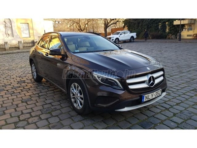 MERCEDES-BENZ GLA-OSZTÁLY GLA 220 d Urban 7G-DCT