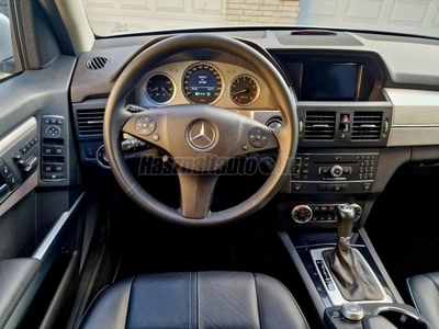 MERCEDES-BENZ GLK-OSZTÁLY GLK 300 4Matic EURO5 (Automata) Újszerű/Tulajdonostól/Szervízkönyv/56.000km!