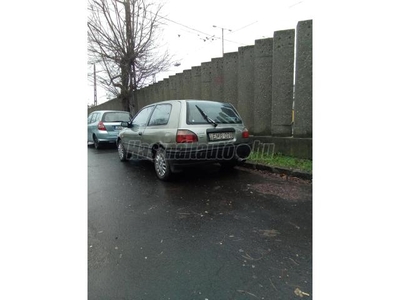 NISSAN SUNNY 1.4 LX