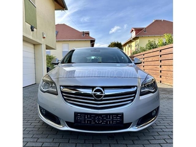 OPEL INSIGNIA Sports Tourer 2.0 CDTI EcoFlex Edition Start Stop Bi-Xenon/Digit.Klíma/Ülésfűtés/Navi/Vonóhorog/Szervizkönyv // 148.000 km //